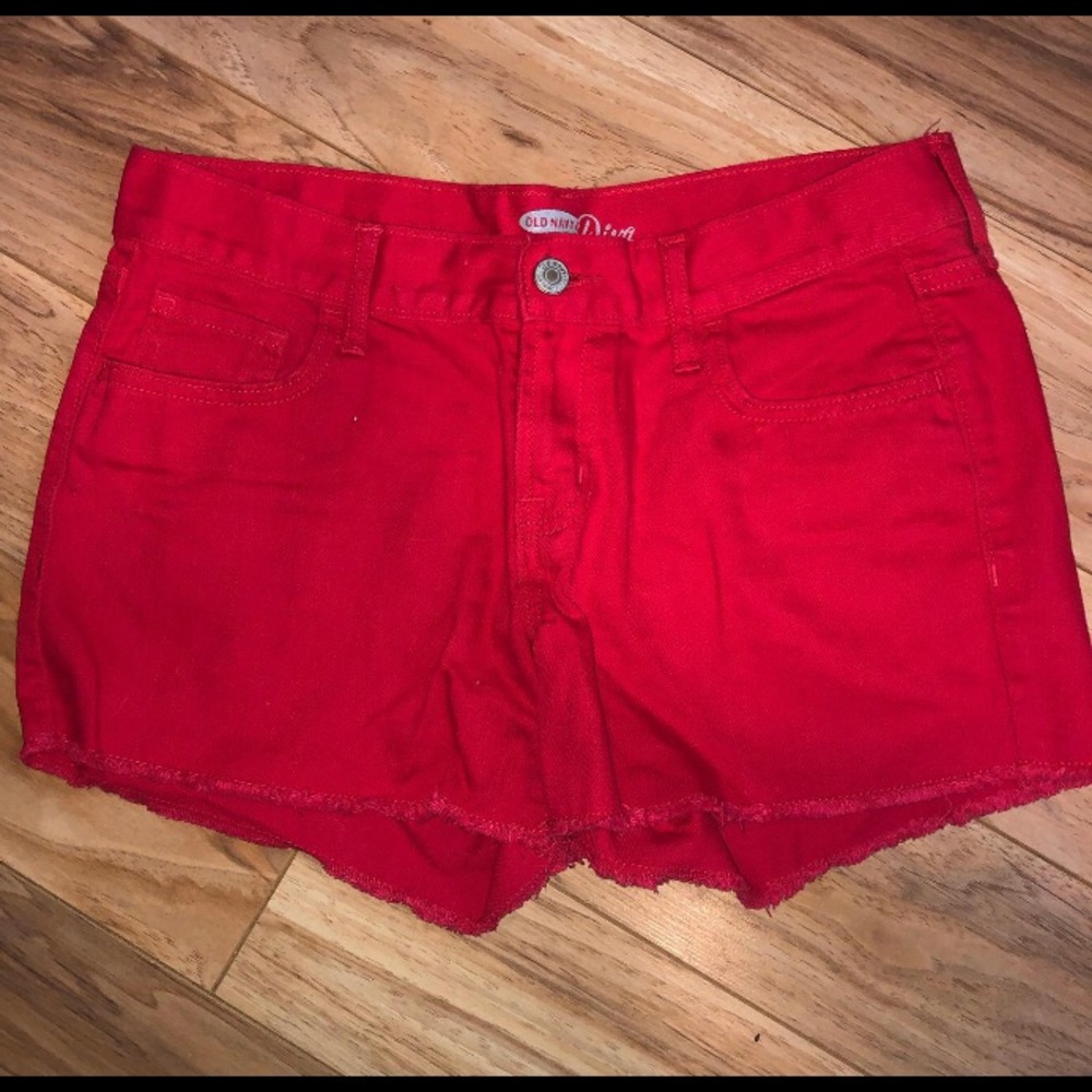 Red Old Navy Denim Shorts🌹🍎🍒❤️